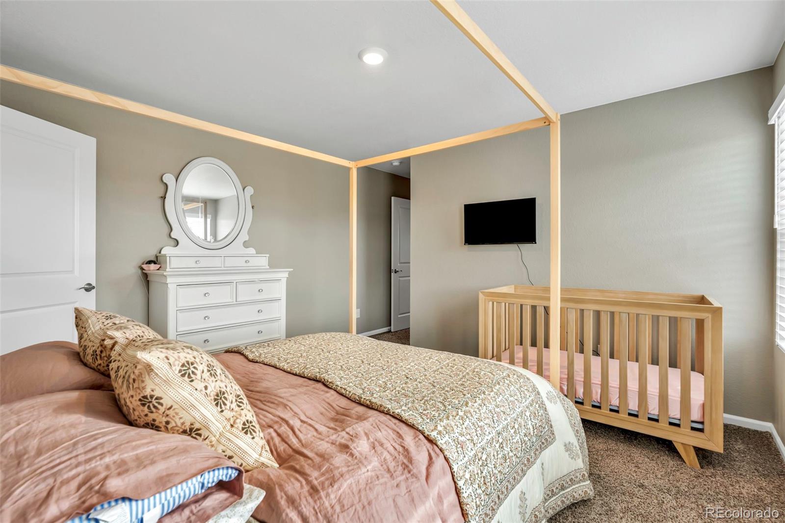 MLS Image #38 for 27297 e maple avenue,aurora, Colorado