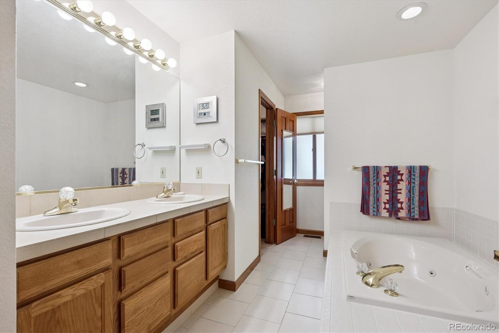 MLS Image #19 for 17537 w 59th place,golden, Colorado