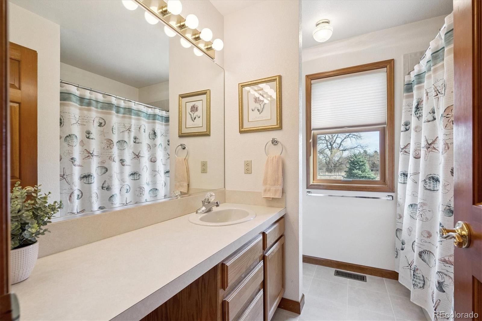 MLS Image #23 for 17537 w 59th place,golden, Colorado