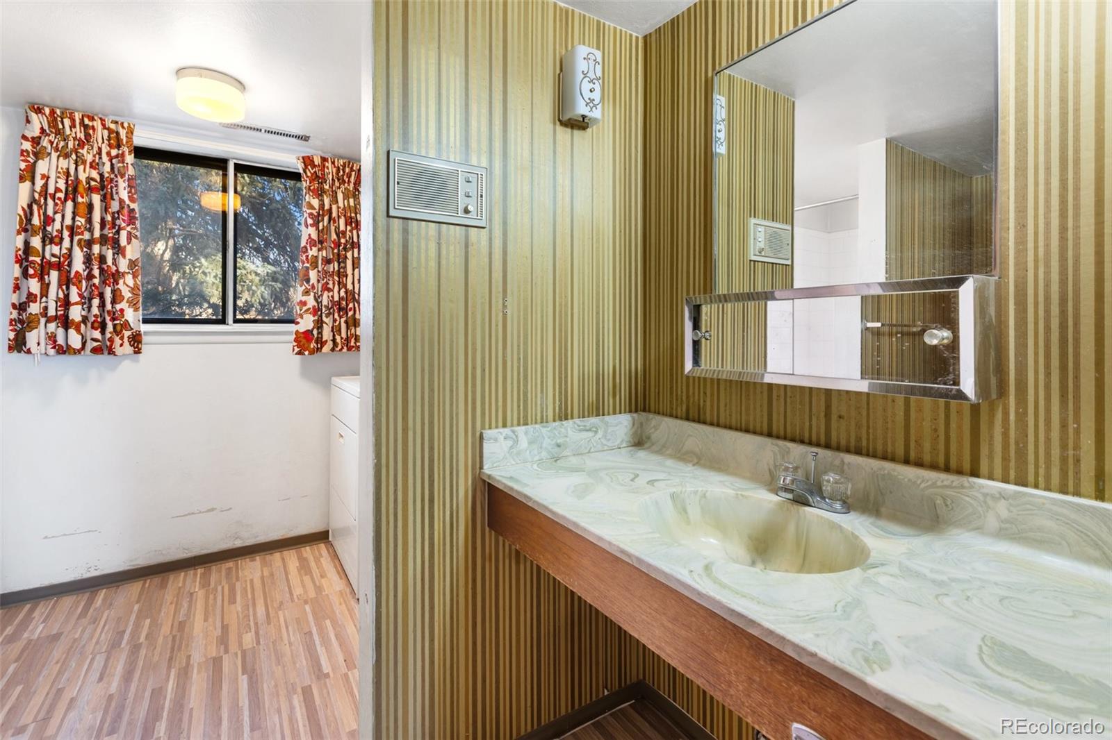 MLS Image #13 for 3620 n carefree circle,colorado springs, Colorado