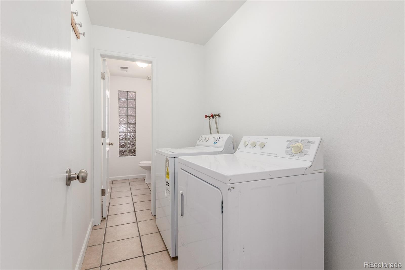 MLS Image #11 for 19830 e eldorado drive,aurora, Colorado