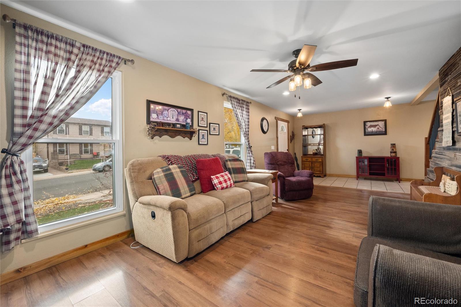 MLS Image #4 for 17881 e wyoming place,aurora, Colorado