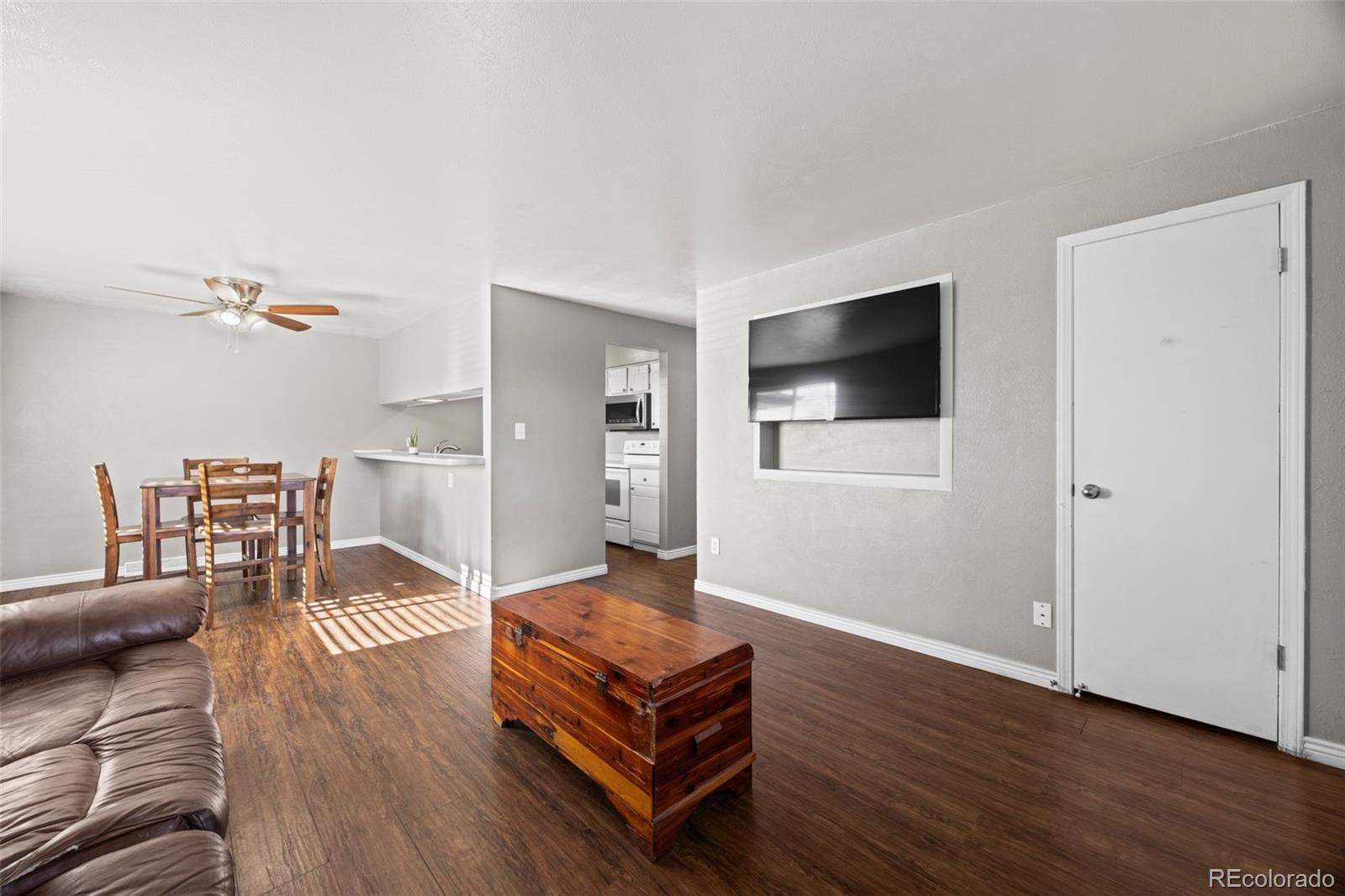 MLS Image #4 for 1192 s eagle circle a,aurora, Colorado