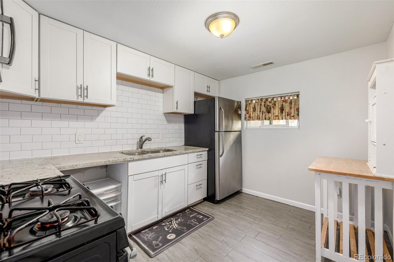 MLS Image #7 for 1679  robb street,lakewood, Colorado