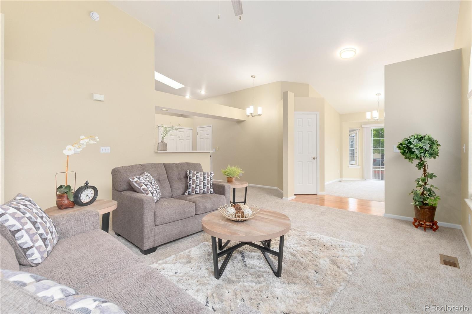 MLS Image #5 for 10507 w maplewood drive e,littleton, Colorado