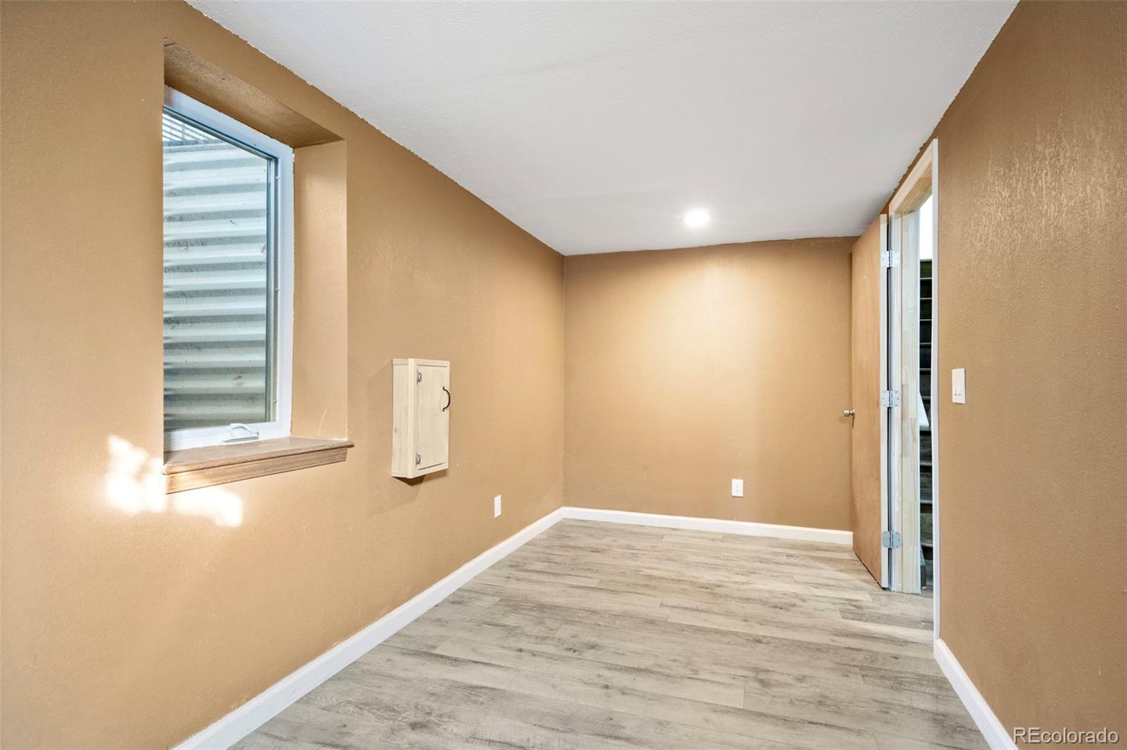MLS Image #22 for 9852 w 76th avenue,arvada, Colorado