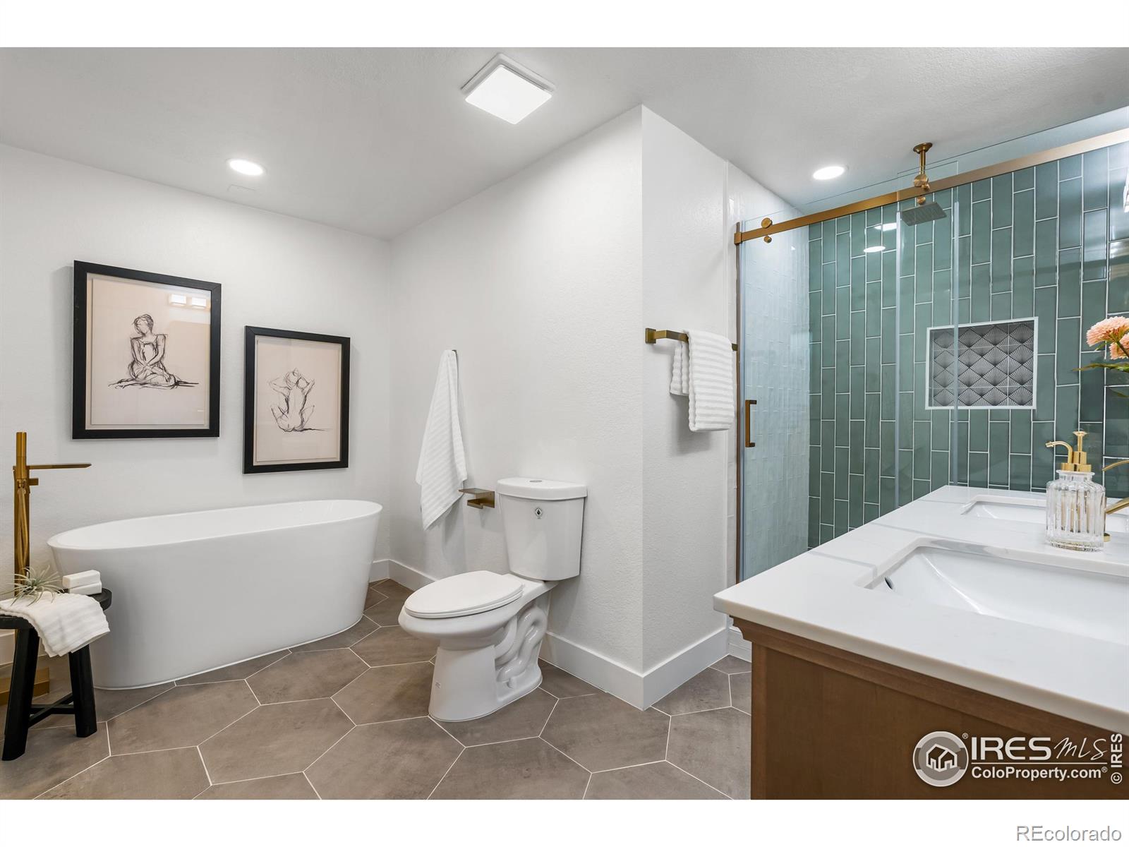 MLS Image #18 for 7120 s sheridan court,littleton, Colorado
