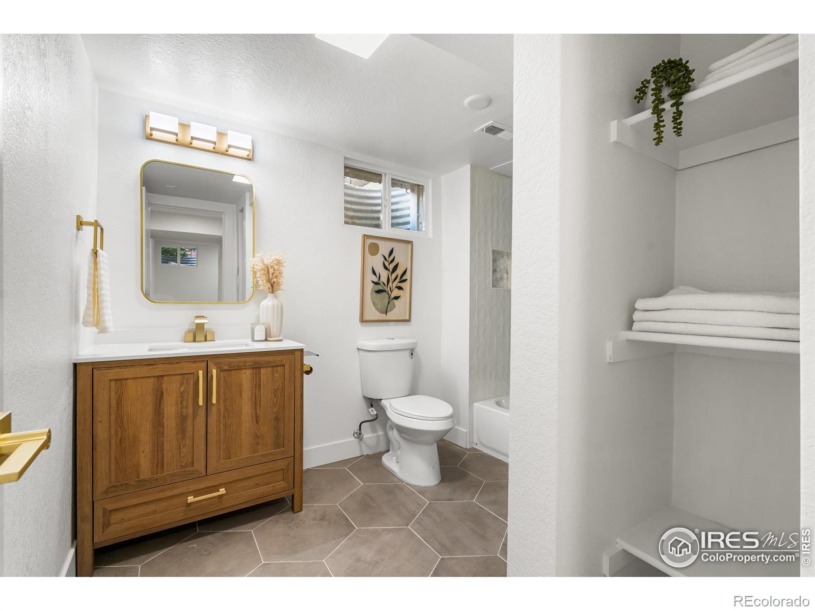 MLS Image #26 for 7120 s sheridan court,littleton, Colorado