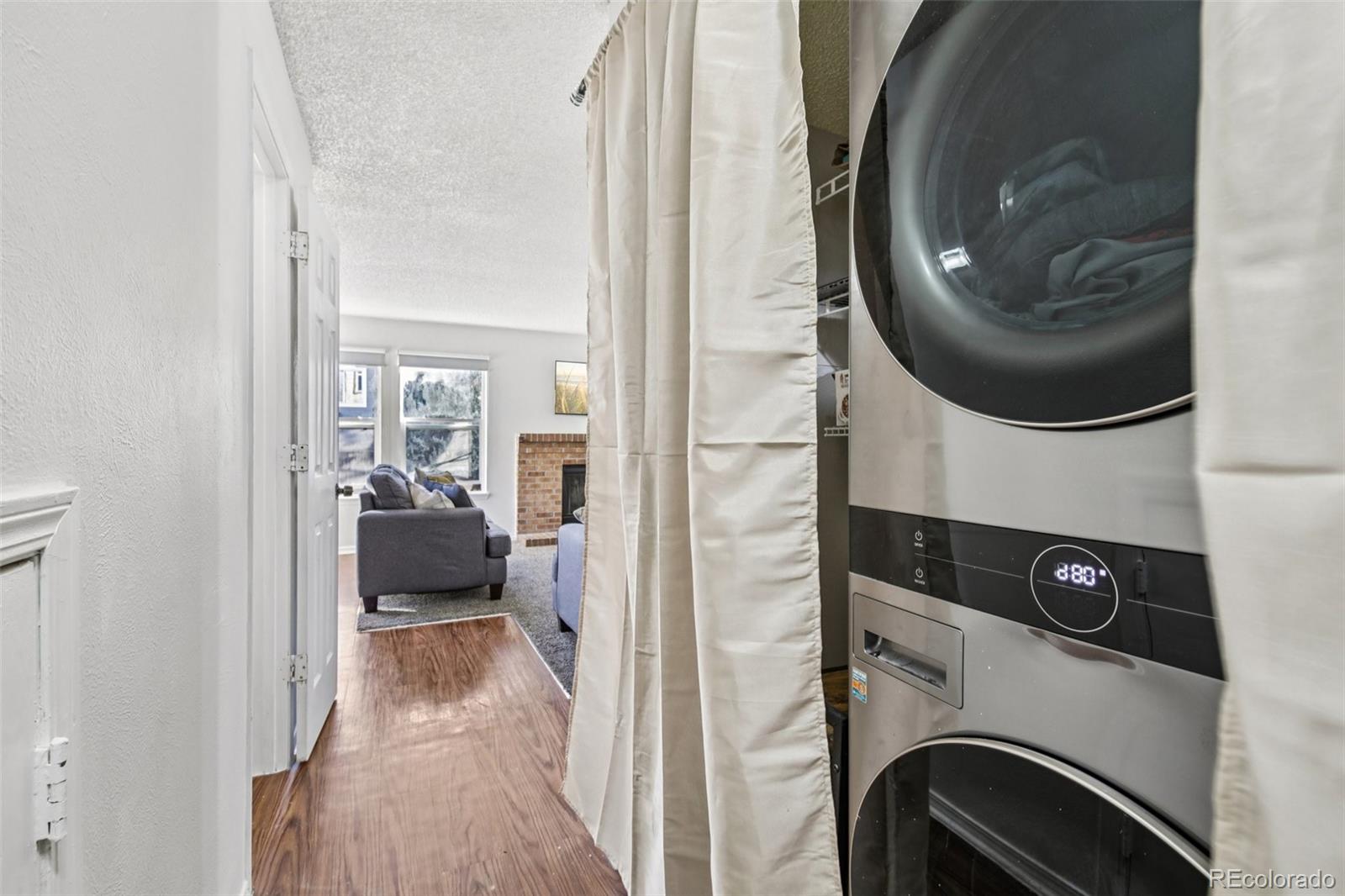 MLS Image #10 for 19056 e 16th place,aurora, Colorado