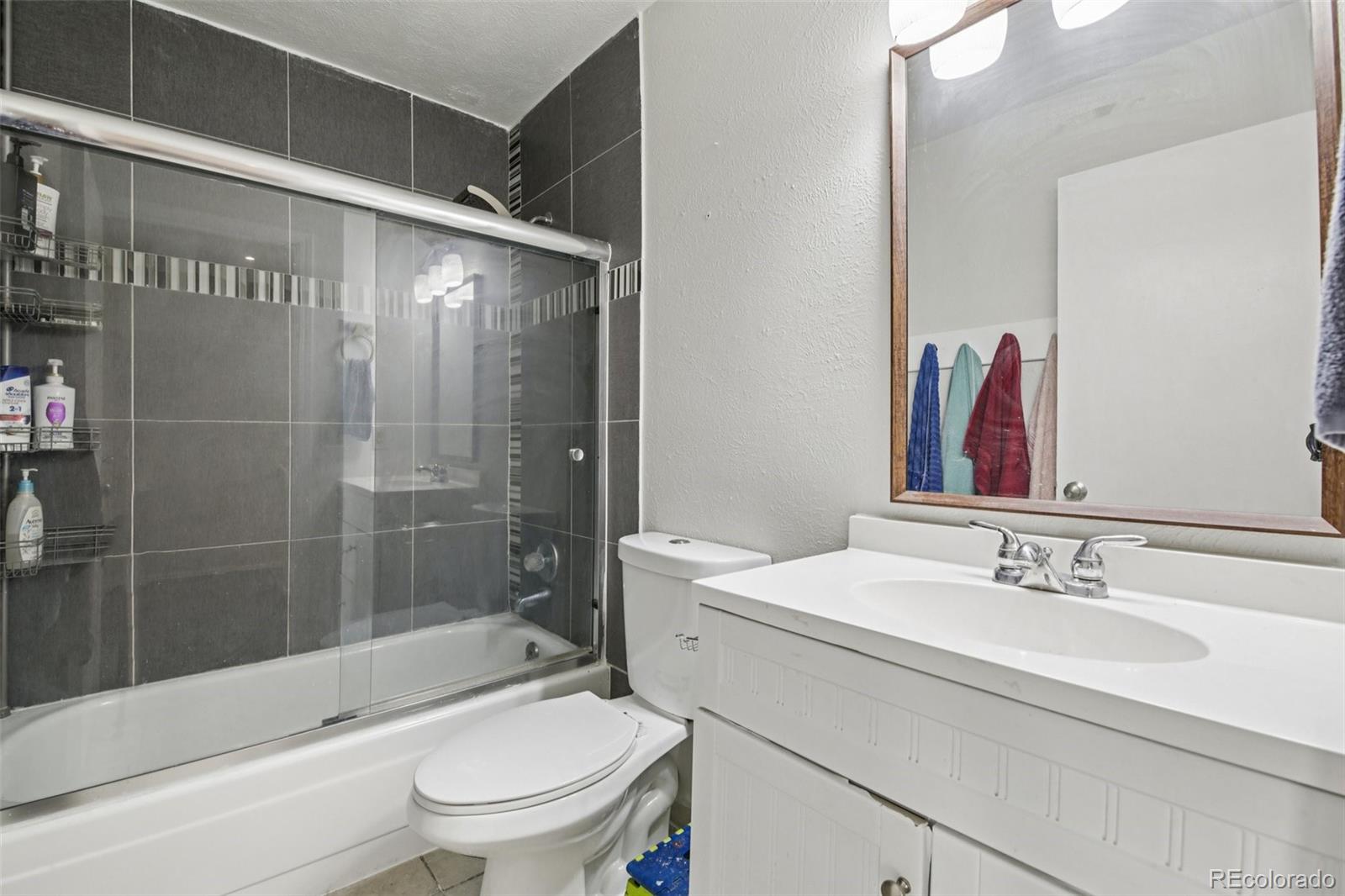 MLS Image #13 for 19056 e 16th place,aurora, Colorado