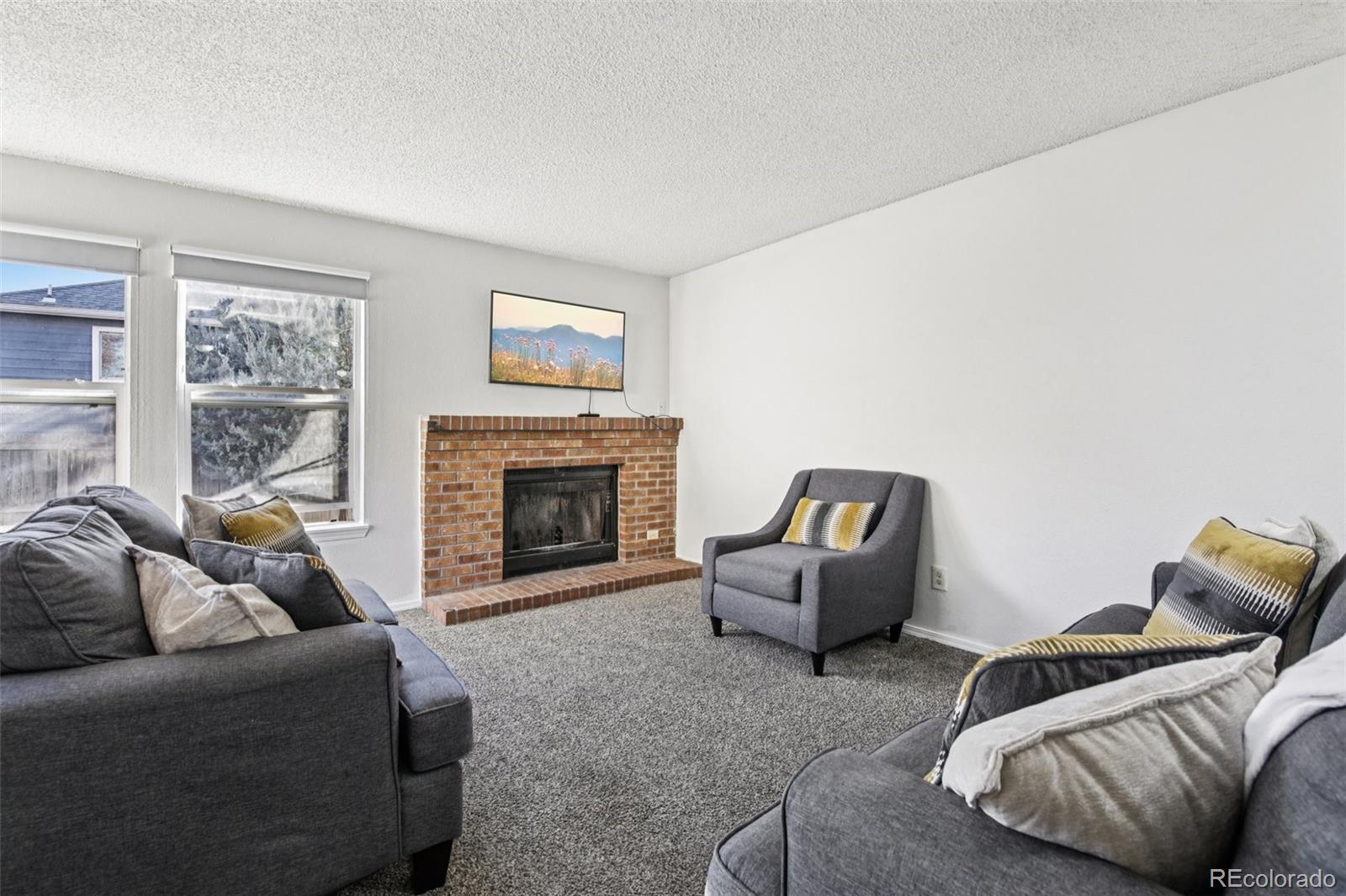 MLS Image #6 for 19056 e 16th place,aurora, Colorado