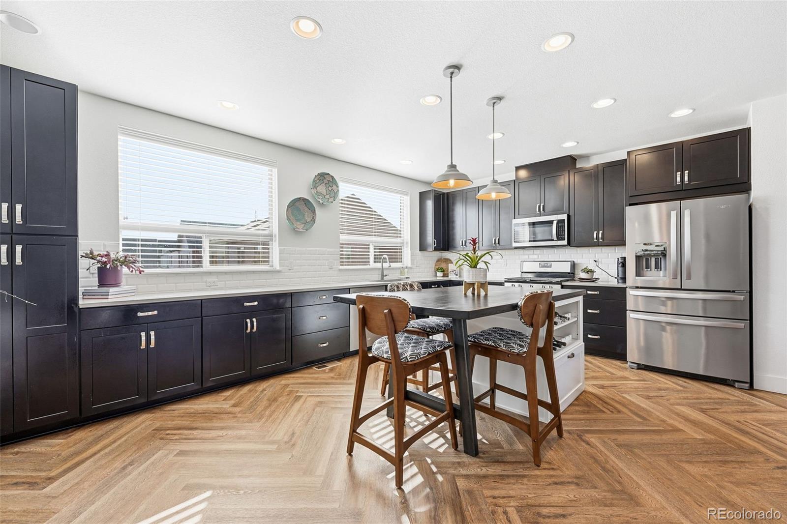 MLS Image #6 for 9120 e 52nd drive ,denver, Colorado