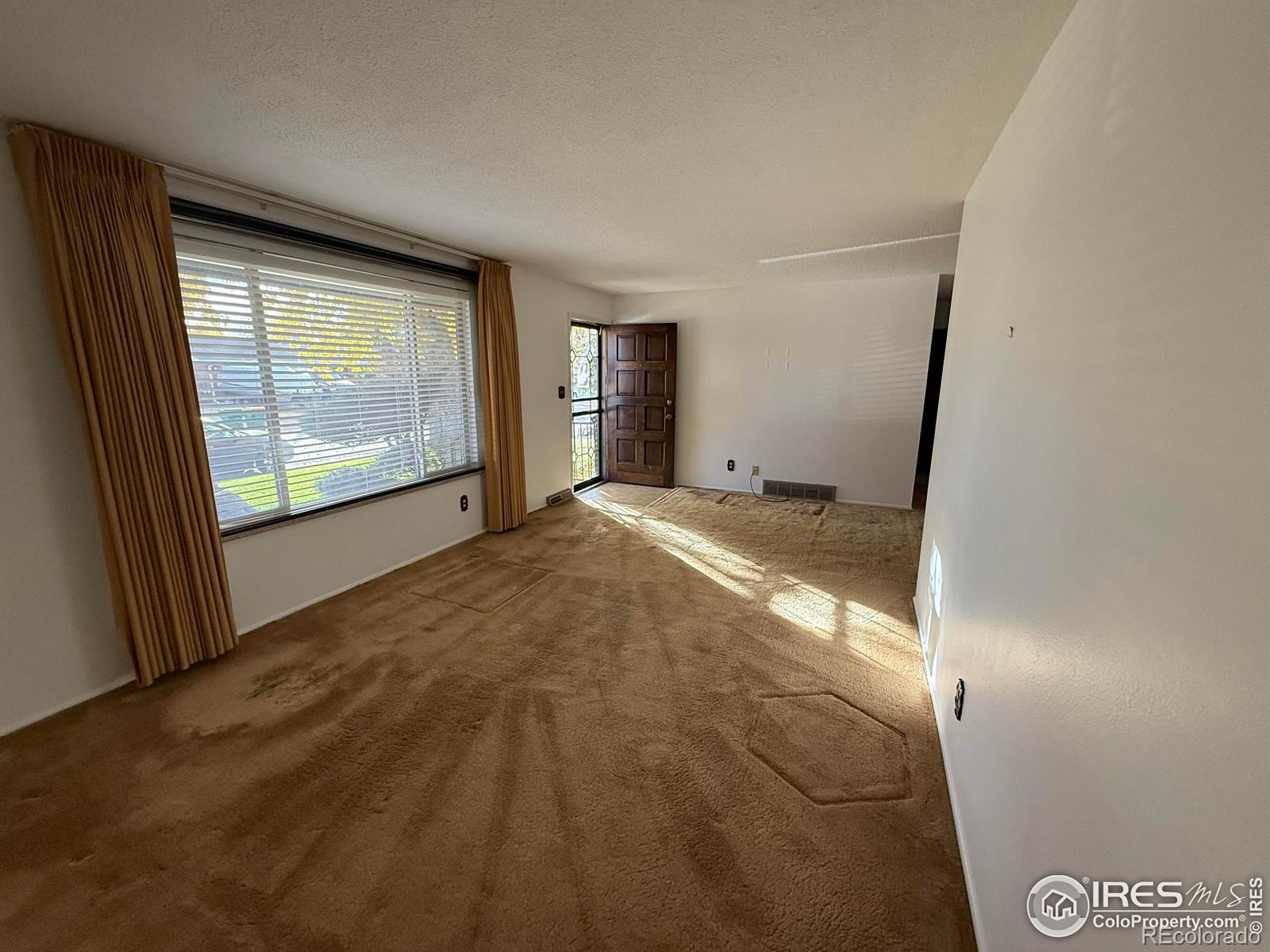 MLS Image #5 for 1727 s field court,lakewood, Colorado