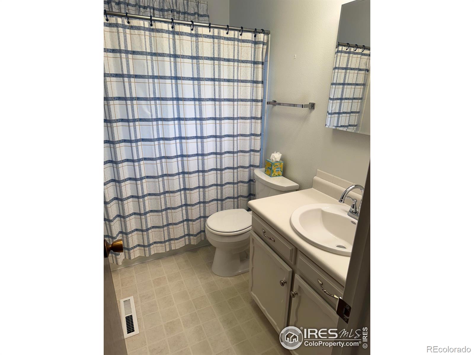 MLS Image #9 for 1727 s field court,lakewood, Colorado