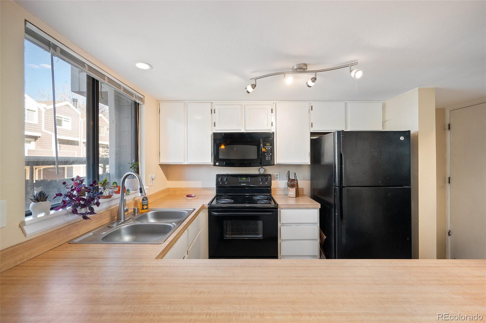 MLS Image #8 for 6655 w 84th way,arvada, Colorado