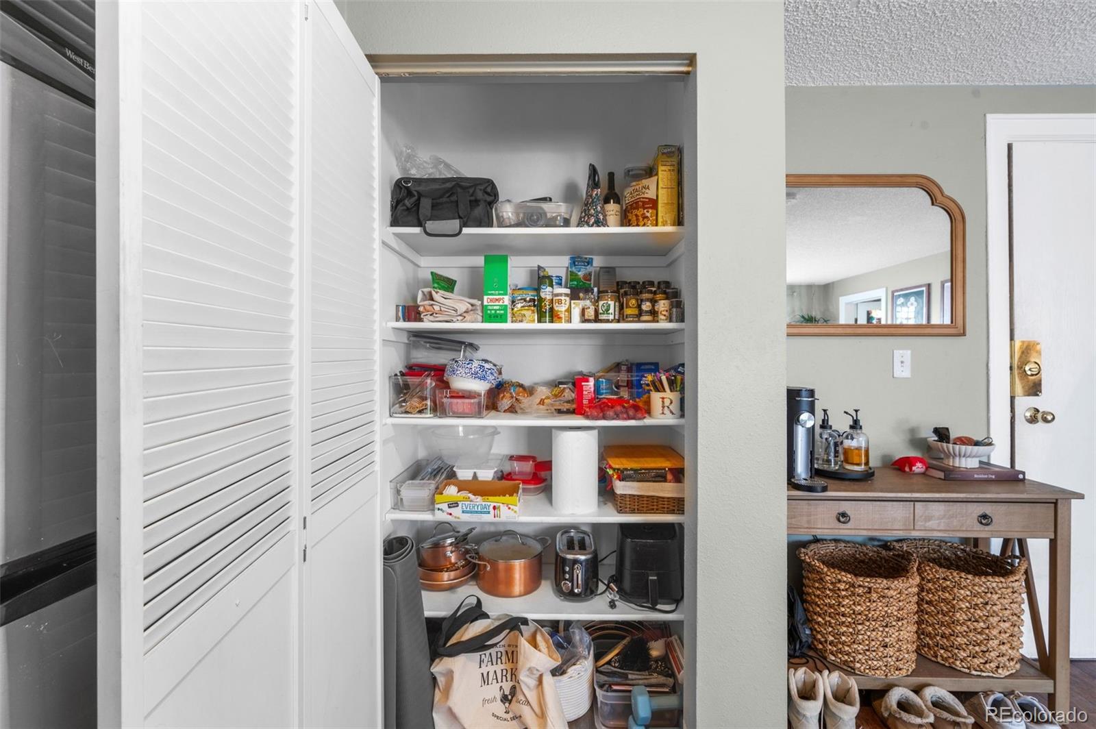 MLS Image #10 for 2101 s josephine street 202,denver, Colorado