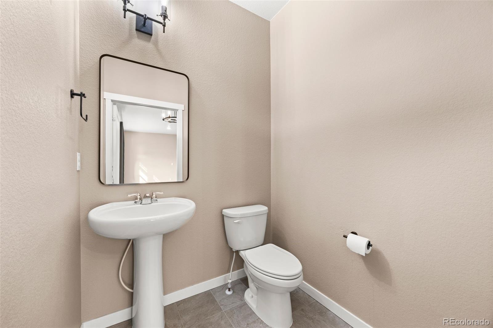 MLS Image #29 for 719 n quatar street,aurora, Colorado