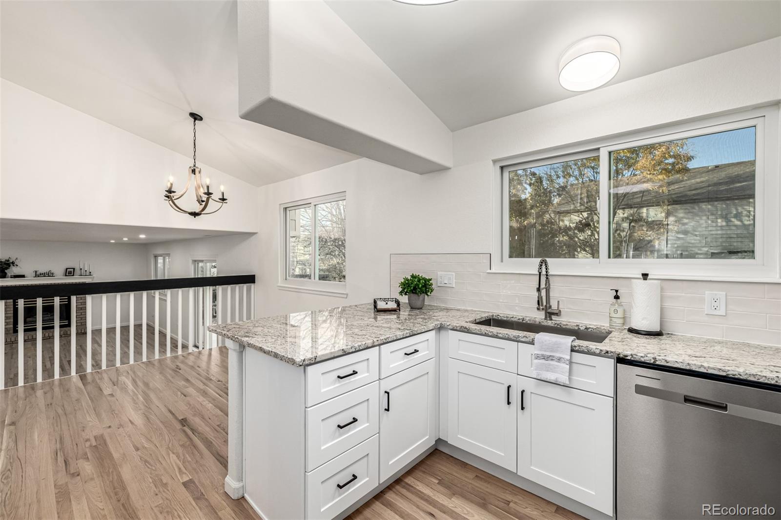 MLS Image #3 for 4083 s kirk way,aurora, Colorado
