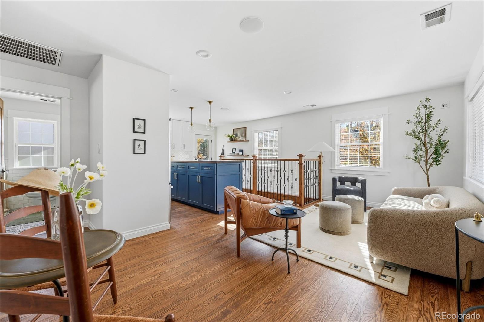 MLS Image #4 for 2350 s ogden street,denver, Colorado