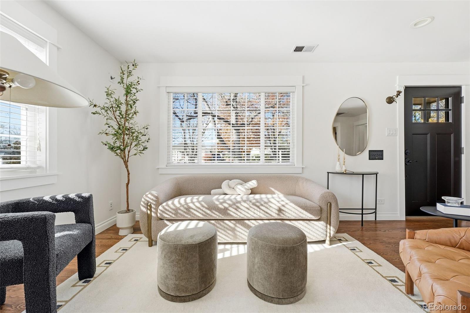 MLS Image #7 for 2350 s ogden street,denver, Colorado