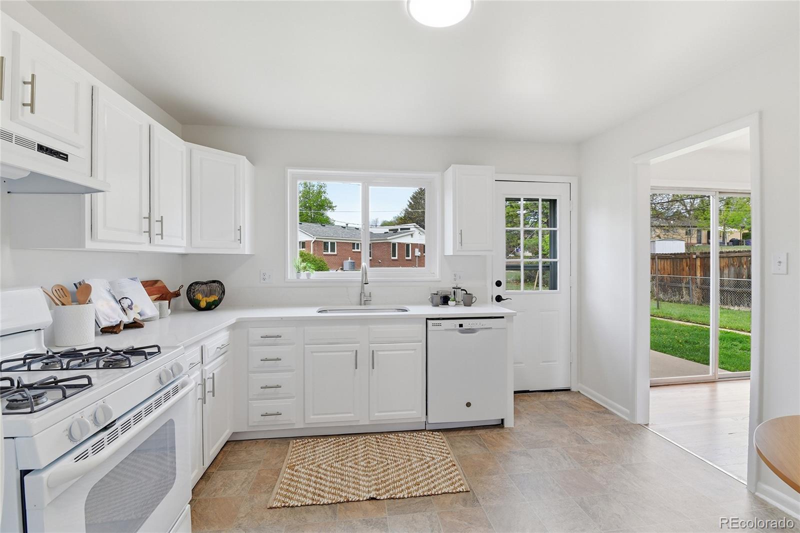 MLS Image #6 for 4773 s newton street,littleton, Colorado