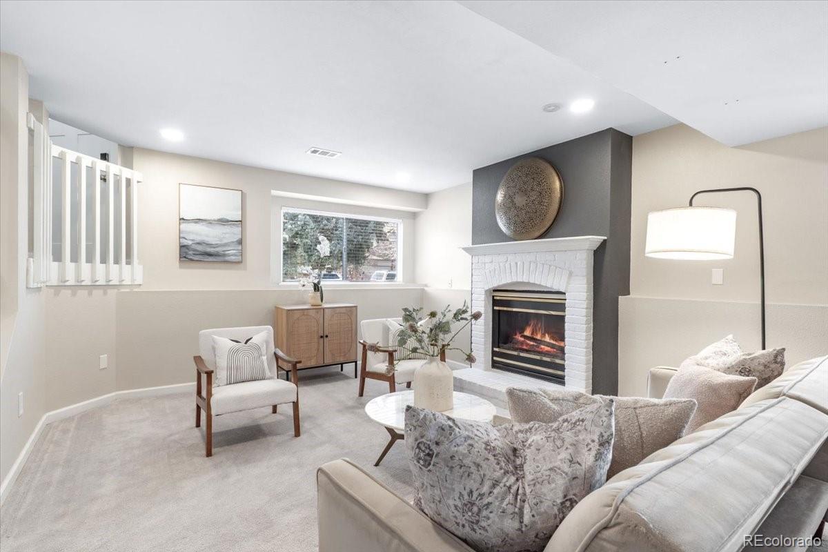 MLS Image #18 for 20423 e 43rd avenue,denver, Colorado