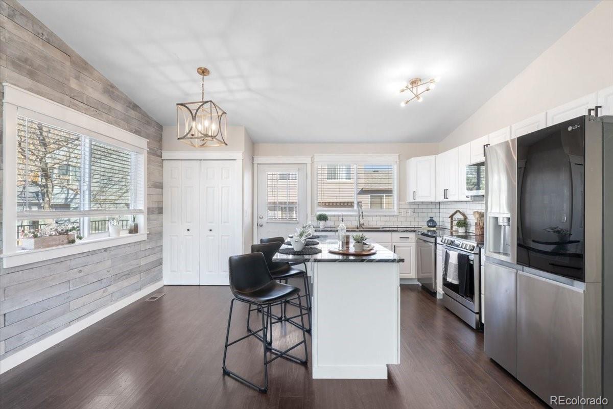 MLS Image #7 for 20423 e 43rd avenue,denver, Colorado