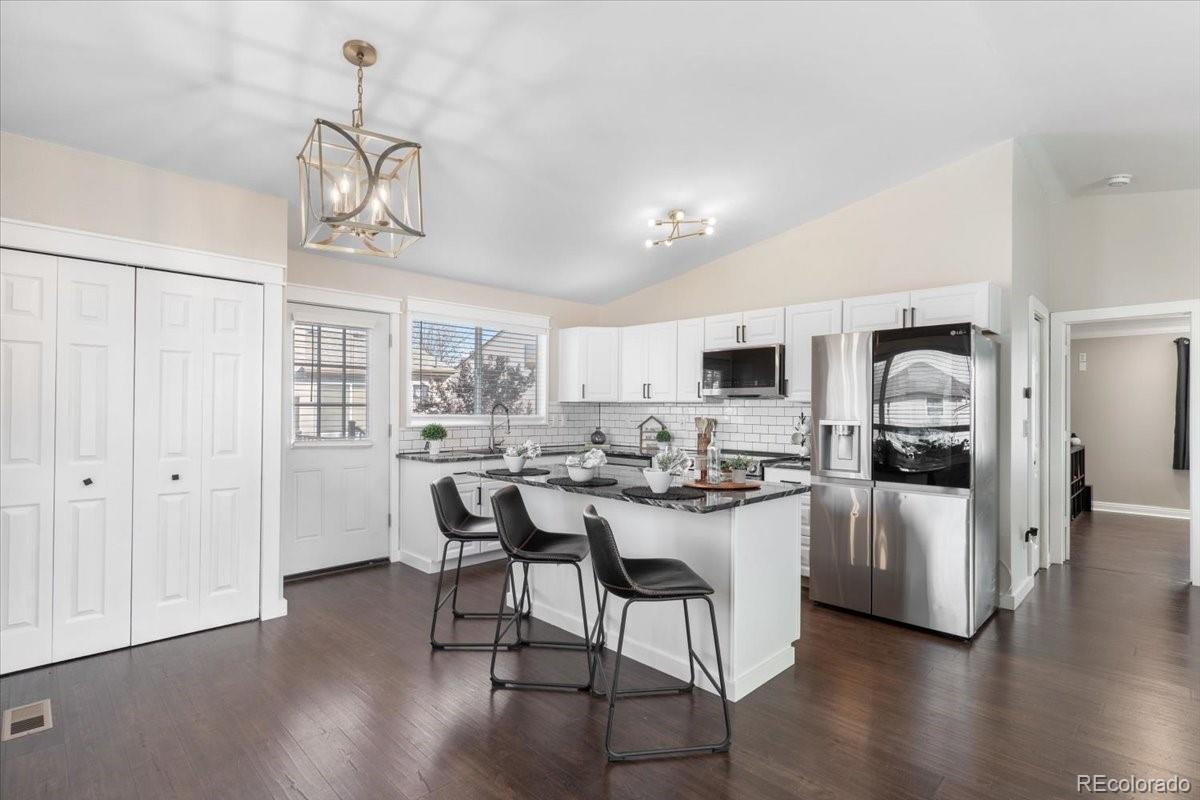 MLS Image #8 for 20423 e 43rd avenue,denver, Colorado