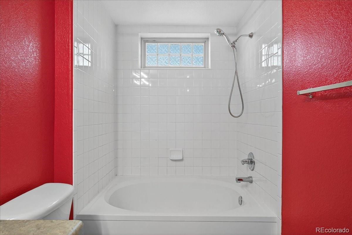 MLS Image #11 for 5800  tower road,denver, Colorado