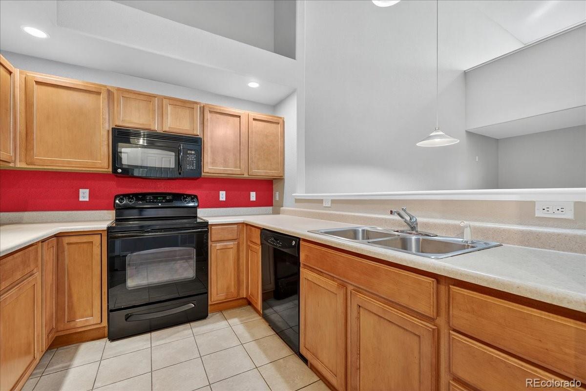 MLS Image #6 for 5800  tower road,denver, Colorado