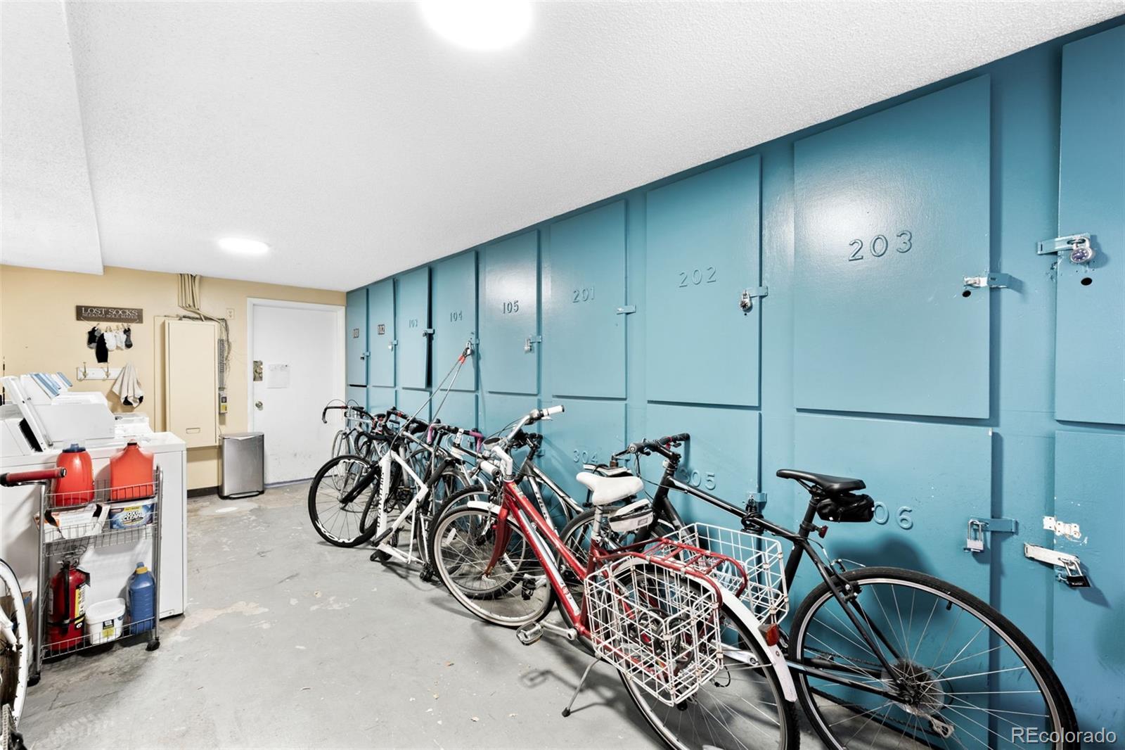 MLS Image #11 for 148 s emerson street 303,denver, Colorado
