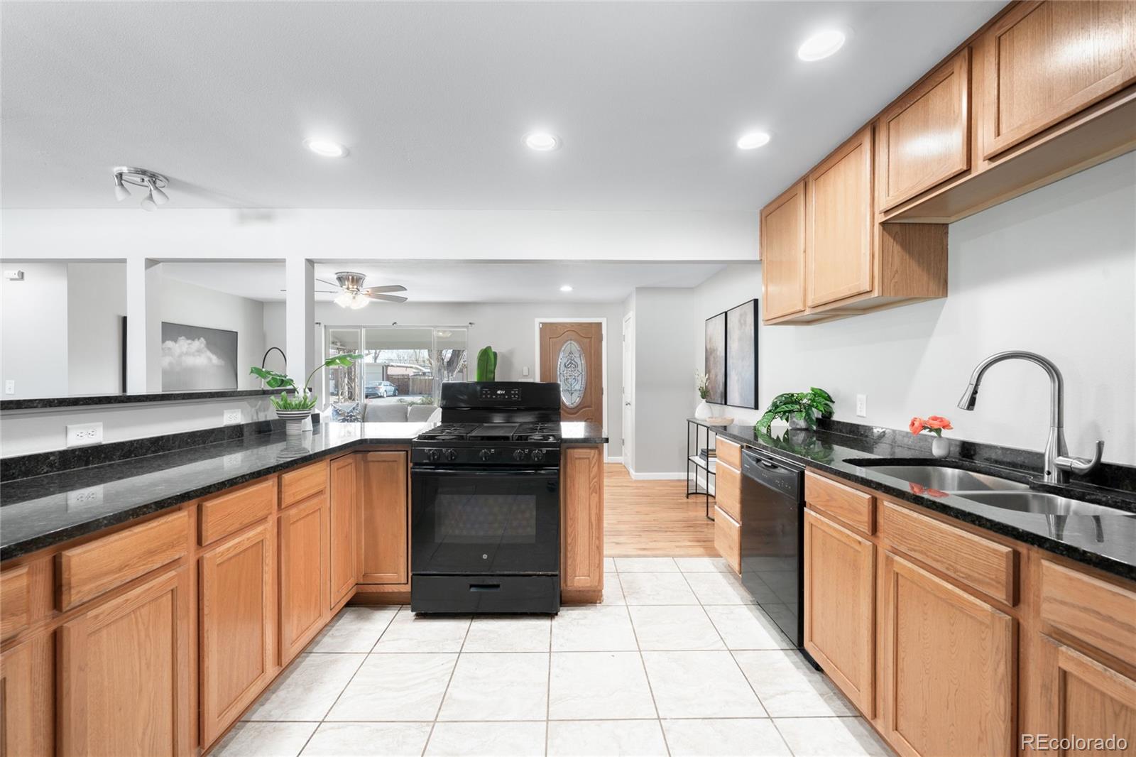 MLS Image #4 for 3123  uvalda street,aurora, Colorado