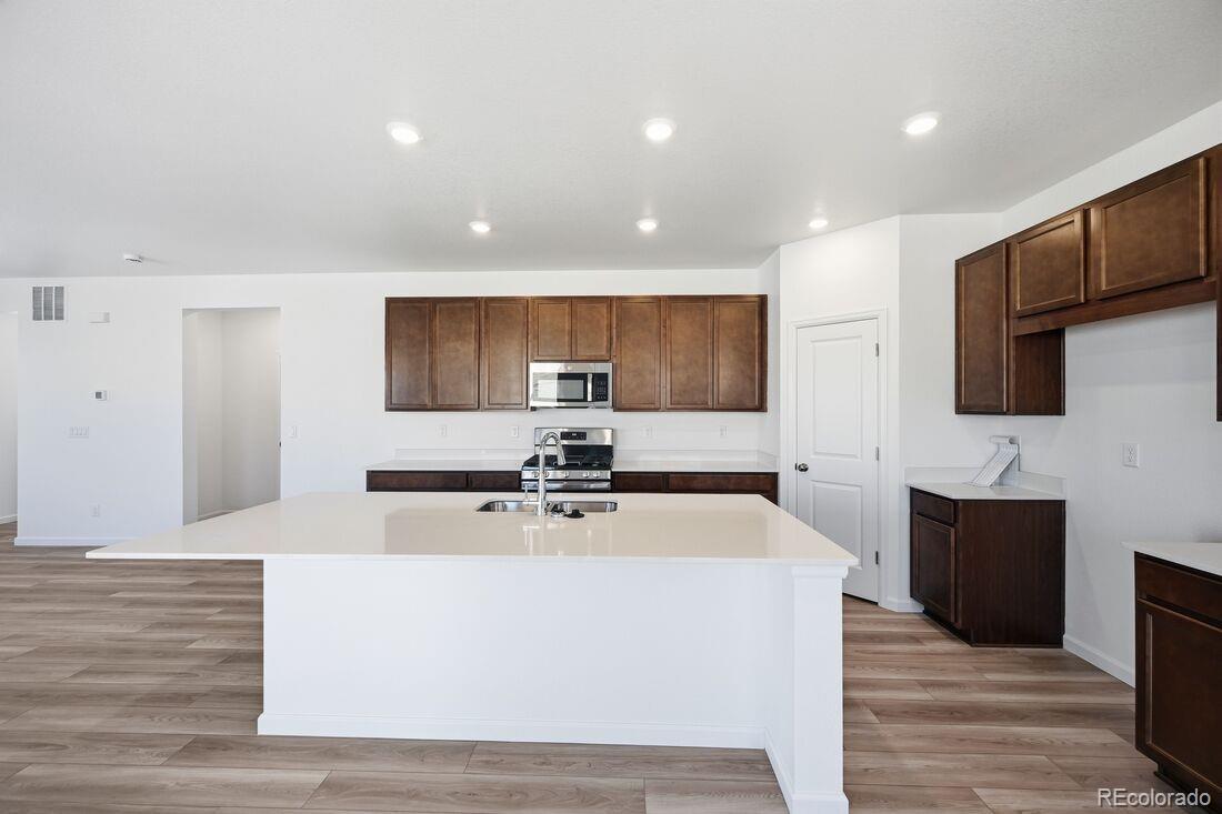 MLS Image #7 for 39803  penn road,elizabeth, Colorado