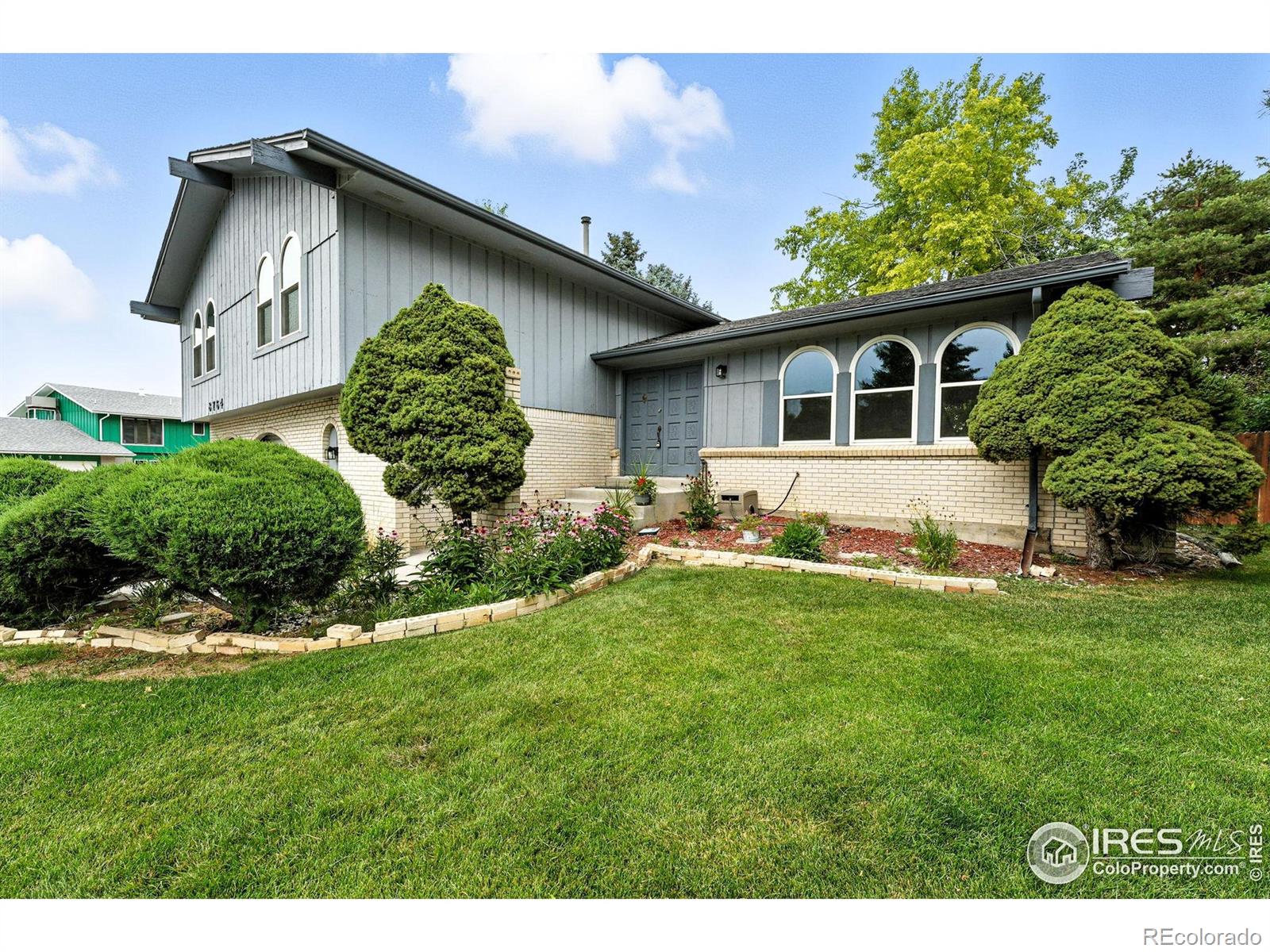 MLS Image #1 for 8764 e radcliff avenue,denver, Colorado