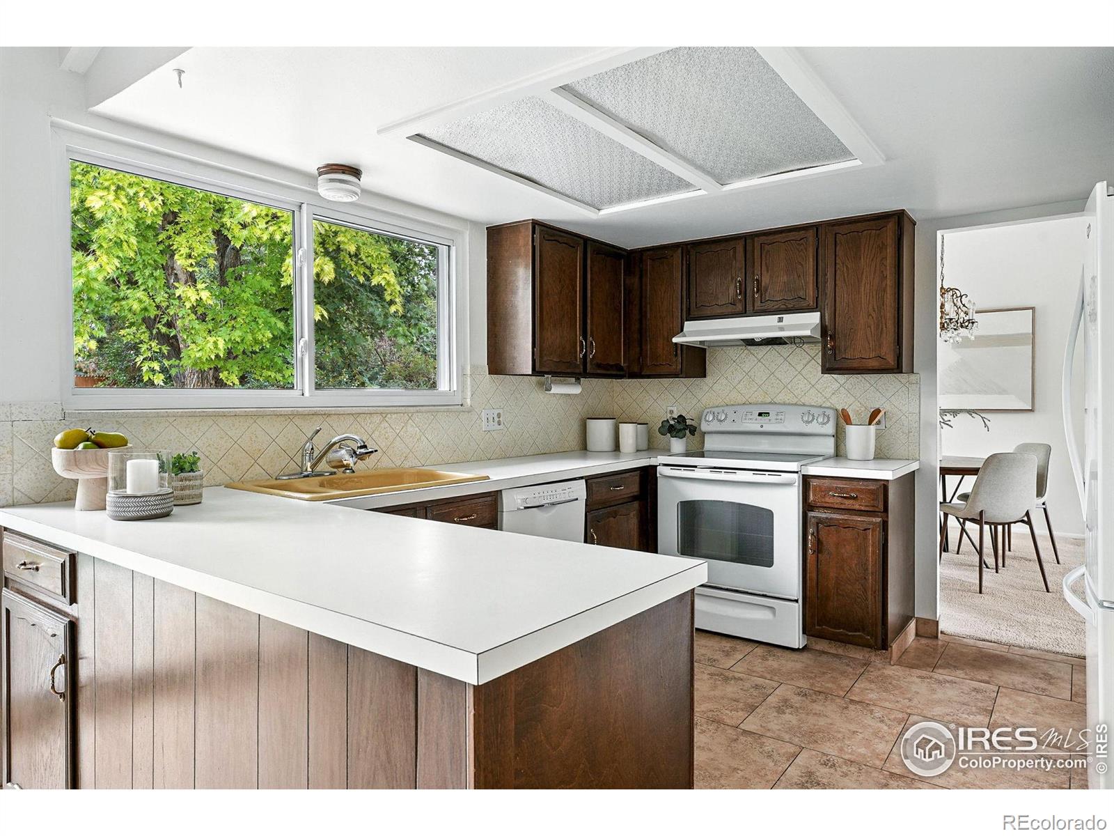 MLS Image #14 for 8764 e radcliff avenue,denver, Colorado