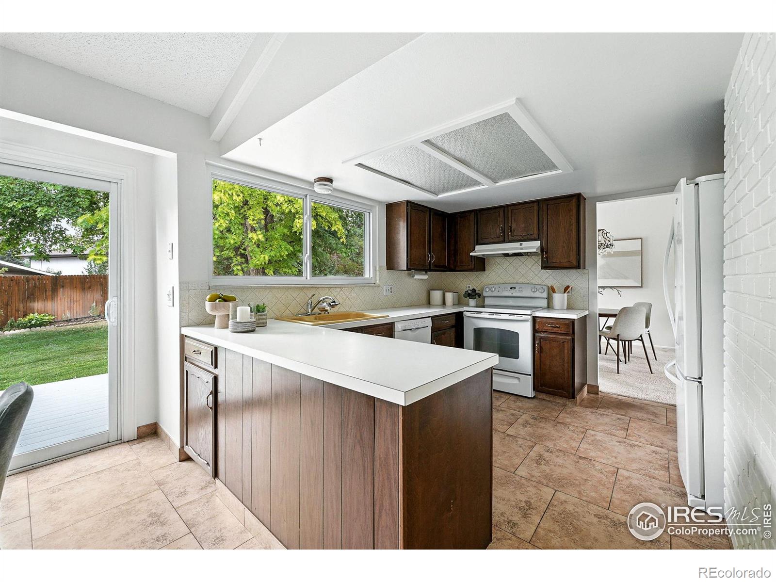 MLS Image #18 for 8764 e radcliff avenue,denver, Colorado