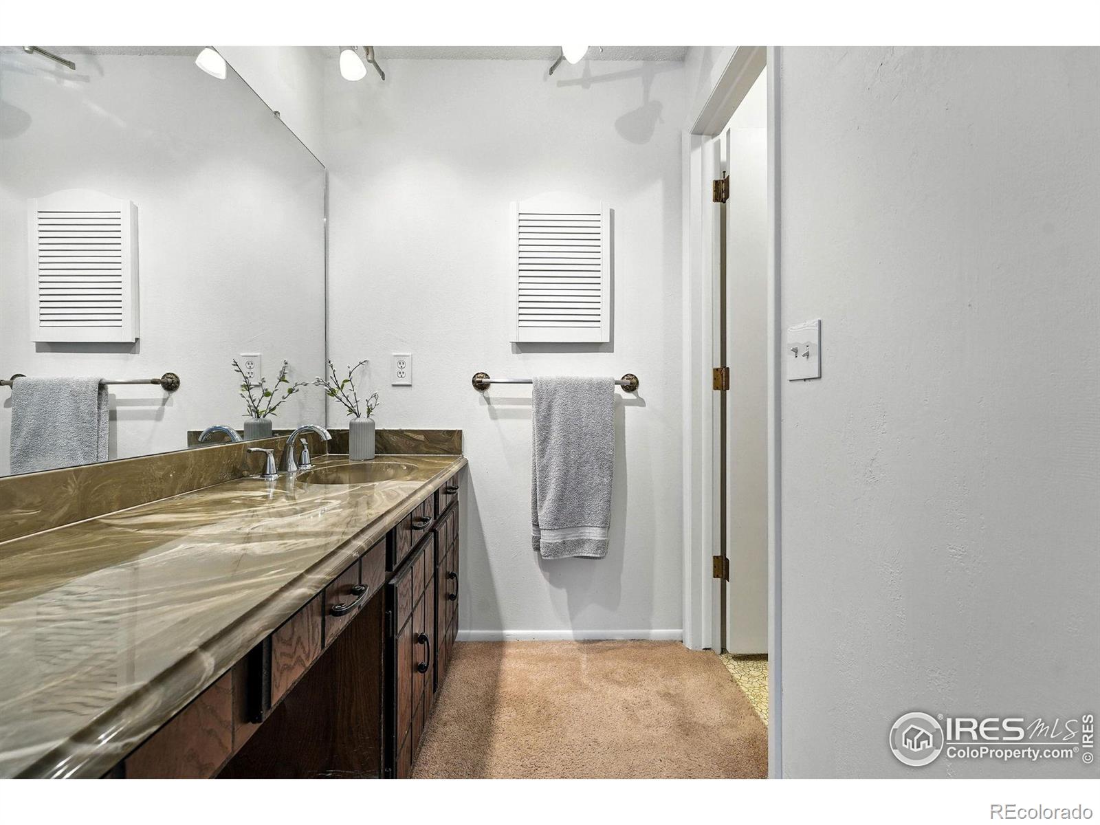 MLS Image #32 for 8764 e radcliff avenue,denver, Colorado
