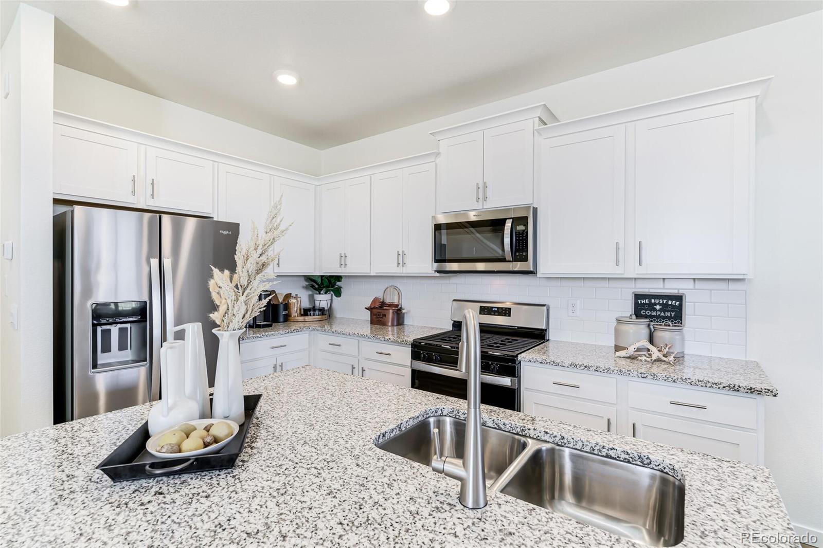 MLS Image #8 for 920  logan peak way,berthoud, Colorado