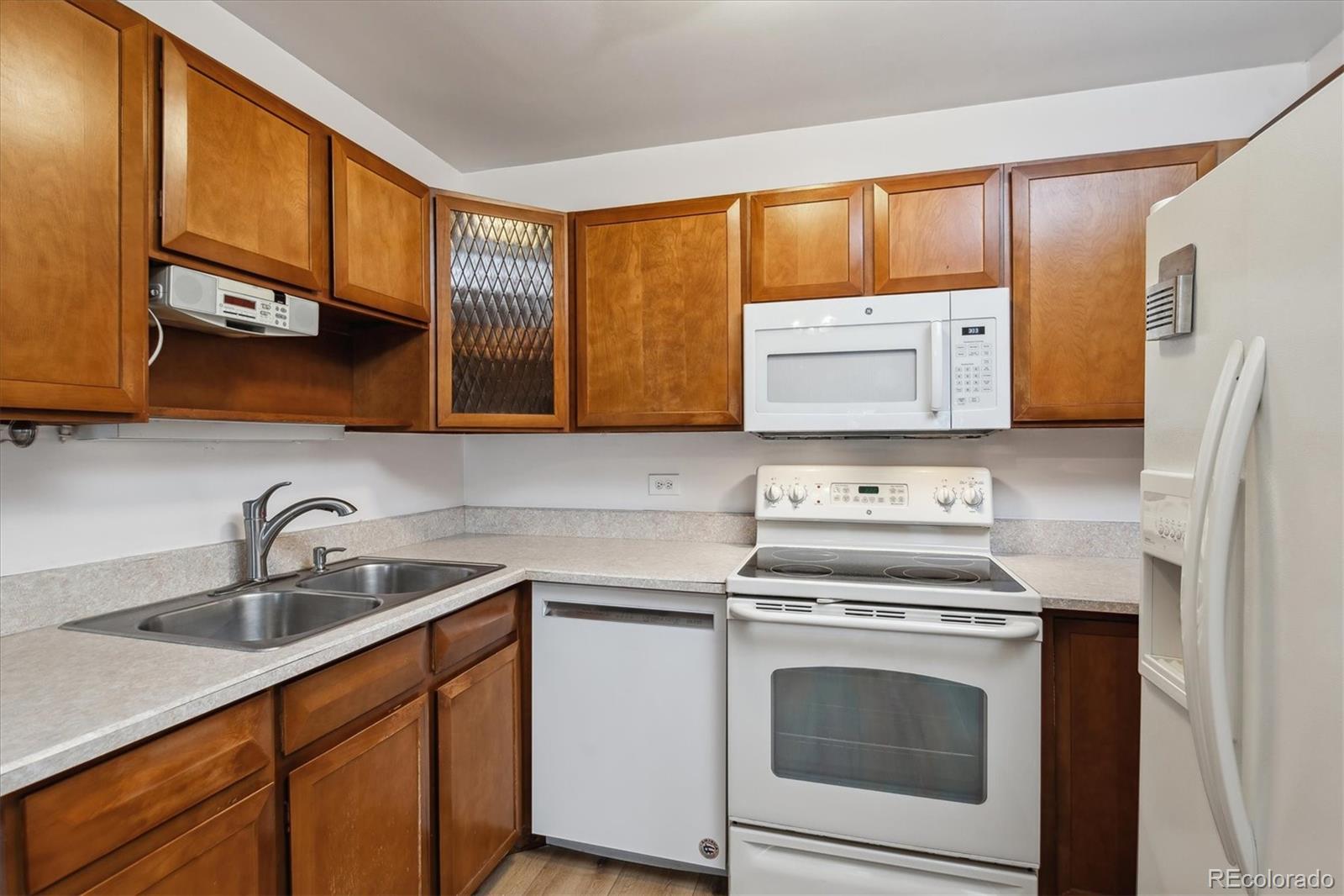 MLS Image #5 for 9340 e center avenue 1a,denver, Colorado