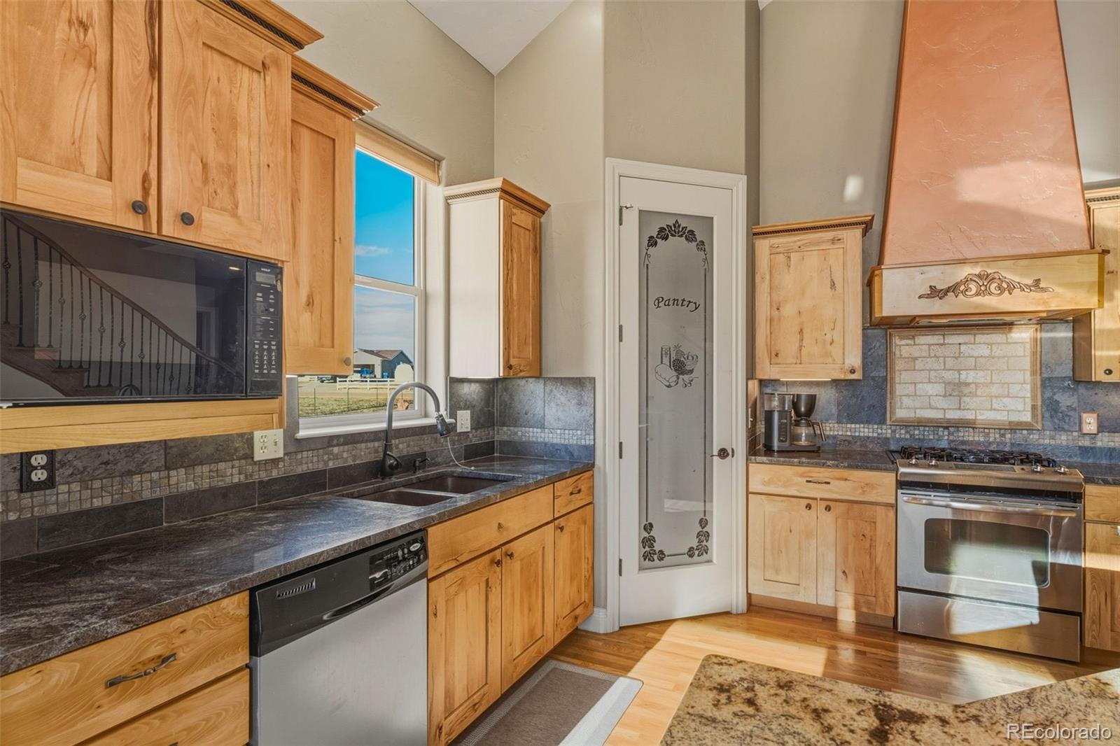 MLS Image #16 for 454 e fredonia drive,pueblo, Colorado