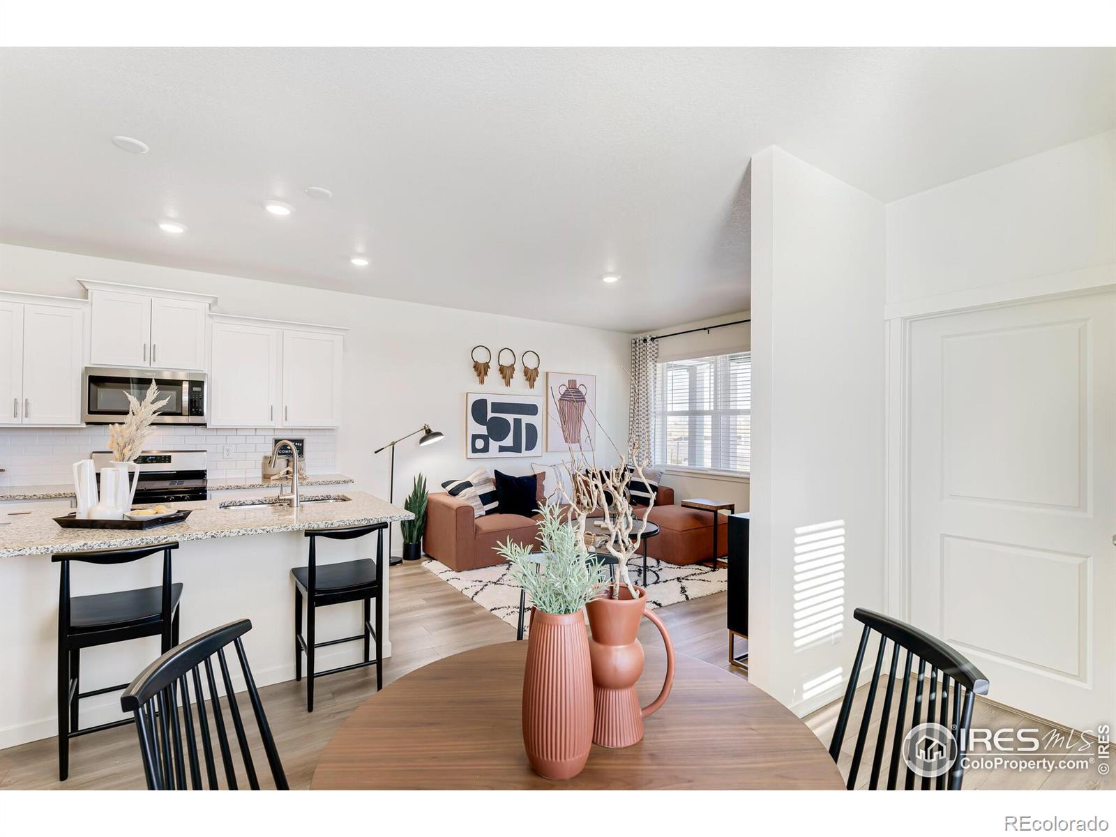 MLS Image #14 for 920  logan peak way,berthoud, Colorado