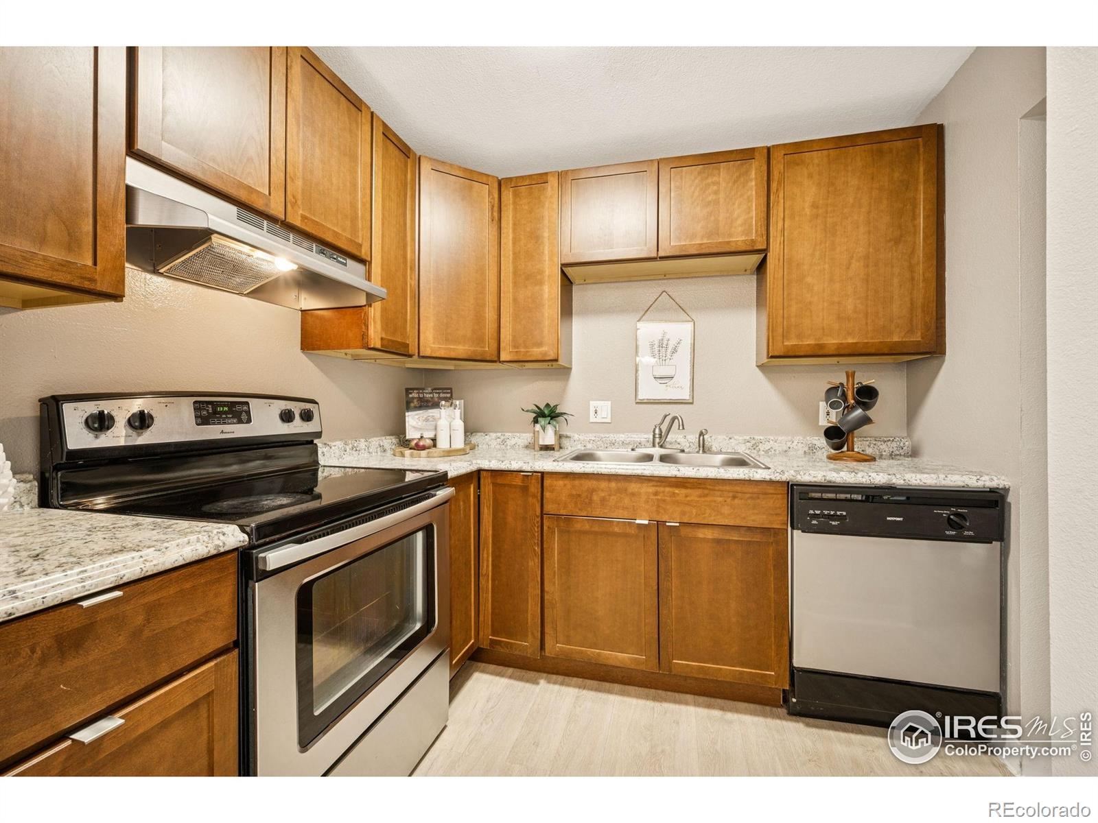 MLS Image #15 for 6800 e tennessee avenue,denver, Colorado