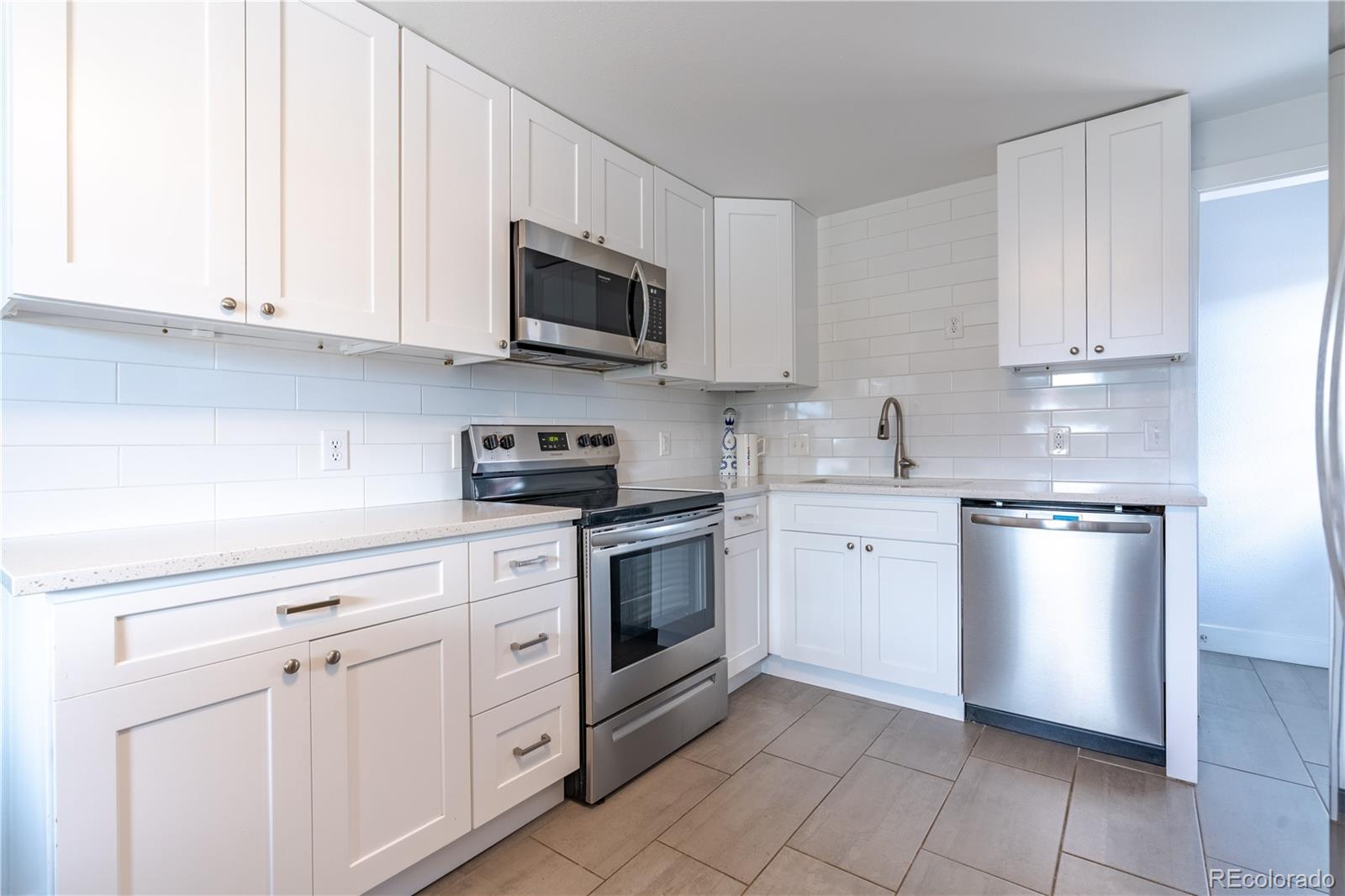 MLS Image #10 for 2179 w vassar avenue,englewood, Colorado