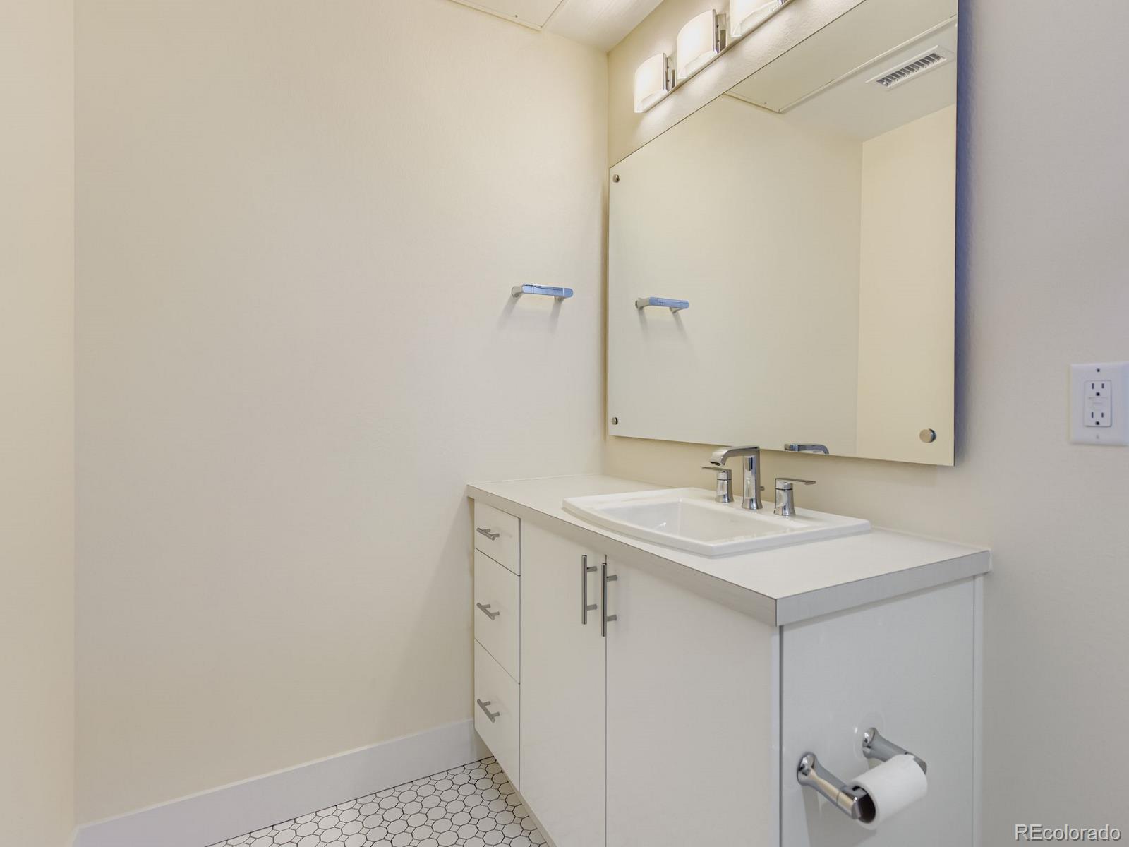 MLS Image #19 for 3500 s corona street 307,englewood, Colorado