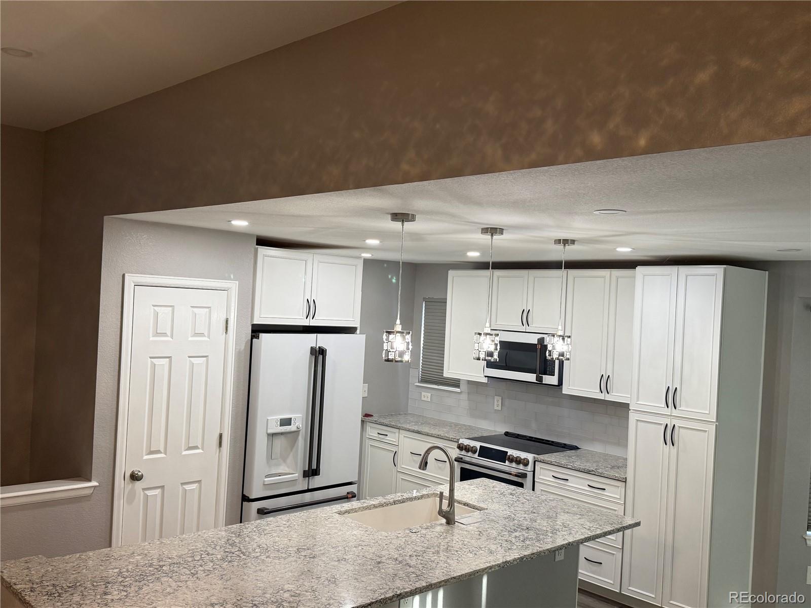 MLS Image #5 for 16041 w 64th way,arvada, Colorado