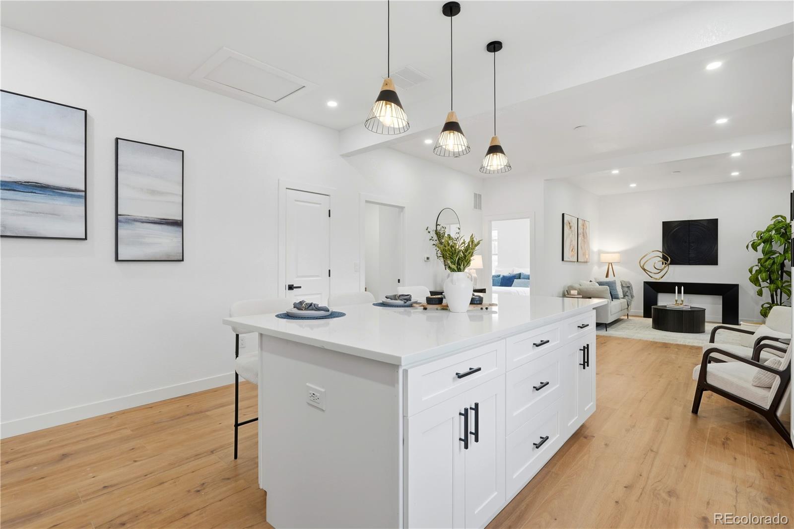 MLS Image #13 for 3740 w 1st avenue,denver, Colorado