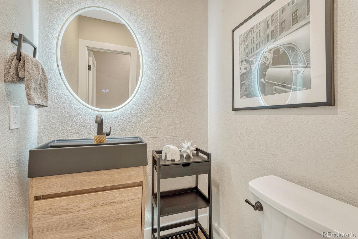 MLS Image #20 for 522  columbine street,denver, Colorado