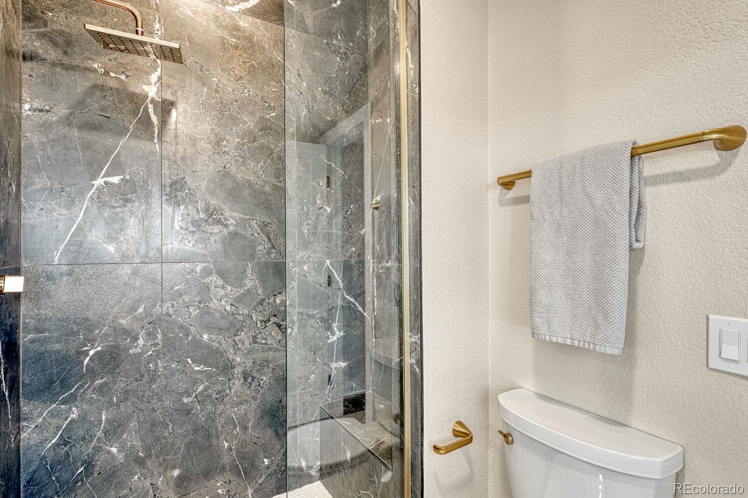MLS Image #26 for 522  columbine street,denver, Colorado