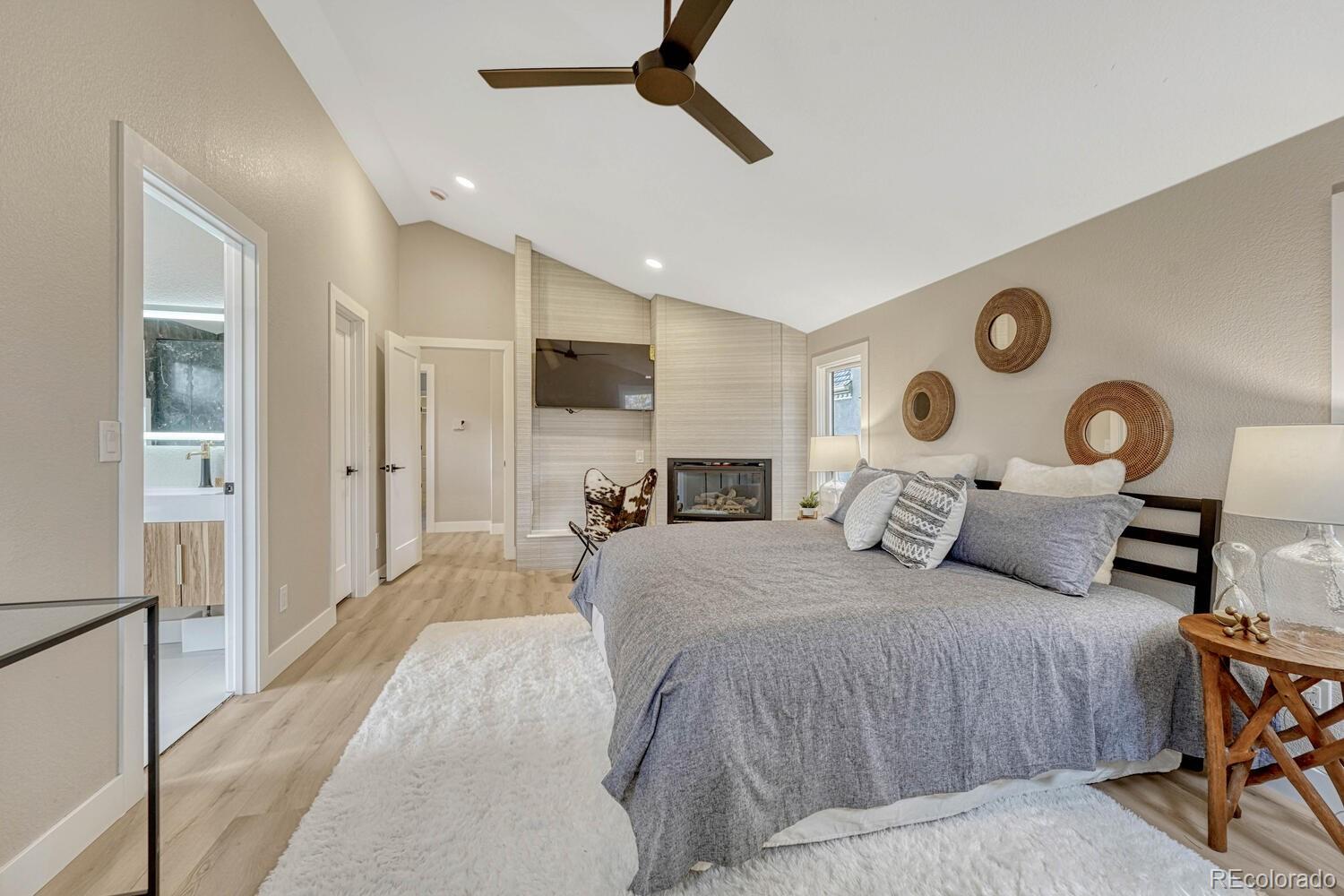 MLS Image #28 for 522  columbine street,denver, Colorado