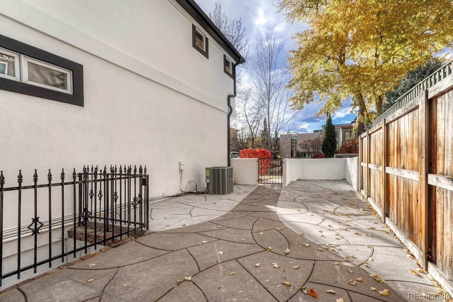 MLS Image #42 for 522  columbine street,denver, Colorado